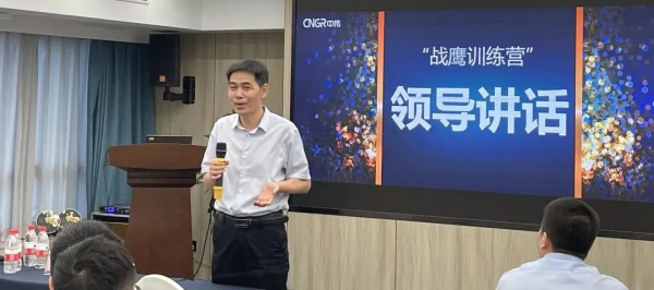 �������ʹ���-׷�󿵽�,����һ������