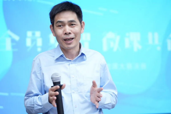 �������ʹ���-׷�󿵽�,����һ������