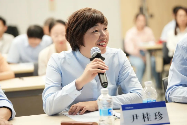 �������ʹ���-׷�󿵽�,����һ������