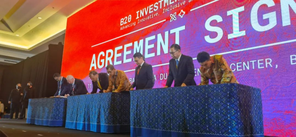 �������ʹ���-׷�󿵽�,����һ������