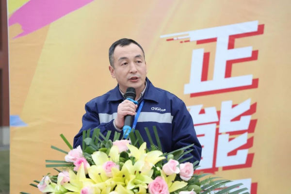 �������ʹ���-׷�󿵽�,����һ������