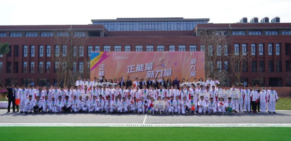 �������ʹ���-׷�󿵽�,����һ������