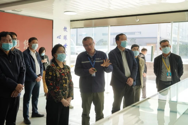 �������ʹ���-׷�󿵽�,����һ������