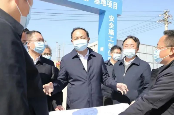 �������ʹ���-׷�󿵽�,����һ������