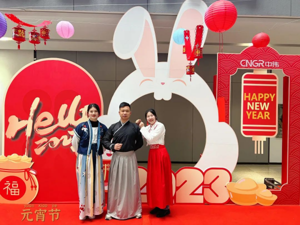 �������ʹ���-׷�󿵽�,����һ������