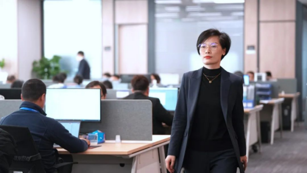 �������ʹ���-׷�󿵽�,����һ������