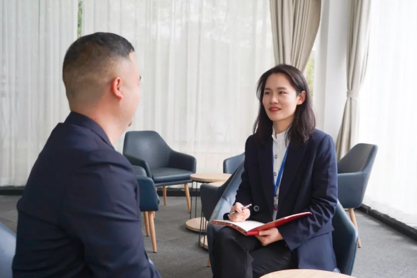 �������ʹ���-׷�󿵽�,����һ������