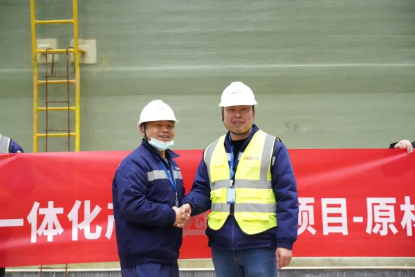 �������ʹ���-׷�󿵽�,����һ������