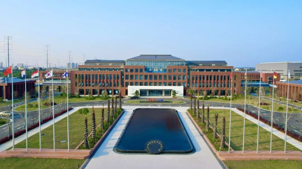 �������ʹ���-׷�󿵽�,����һ������