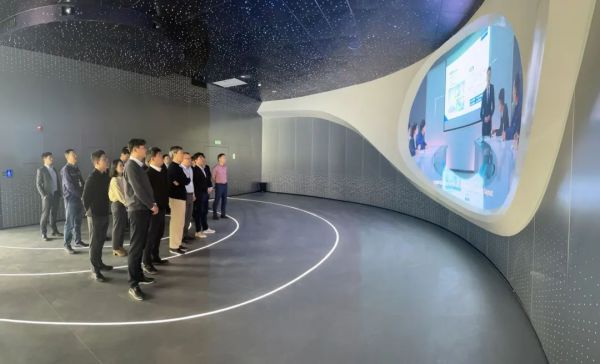 �������ʹ���-׷�󿵽�,����һ������