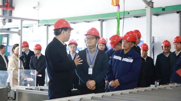 �������ʹ���-׷�󿵽�,����һ������