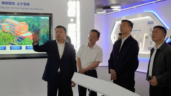 �������ʹ���-׷�󿵽�,����һ������