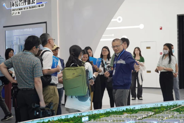 �������ʹ���-׷�󿵽�,����һ������