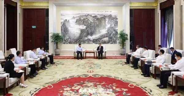 �������ʹ���-׷�󿵽�,����һ������