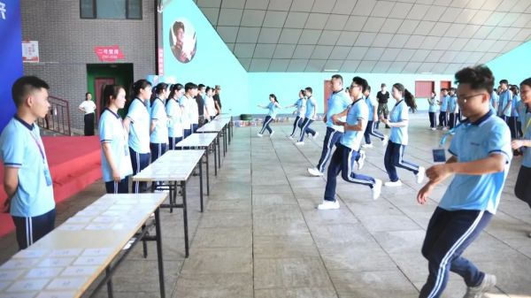 �������ʹ���-׷�󿵽�,����һ������