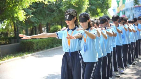 �������ʹ���-׷�󿵽�,����һ������