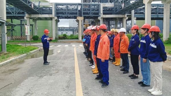 �������ʹ���-׷�󿵽�,����һ������