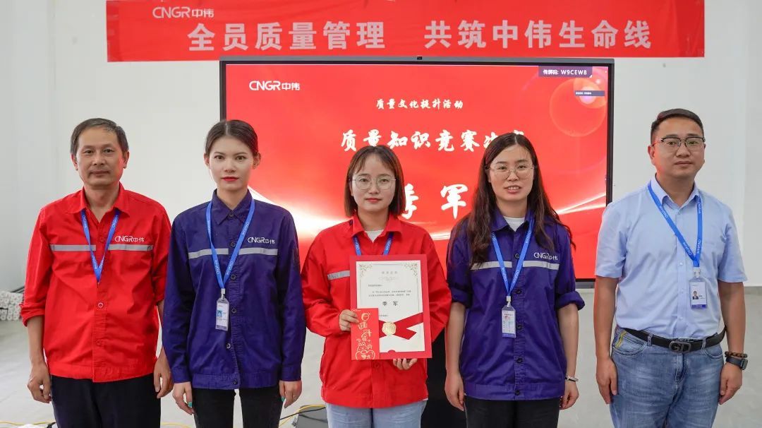 �������ʹ���-׷�󿵽�,����һ������