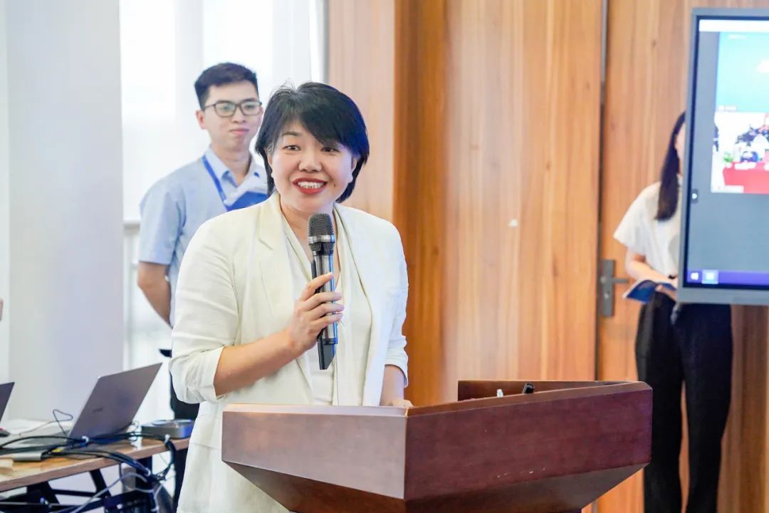 �������ʹ���-׷�󿵽�,����һ������