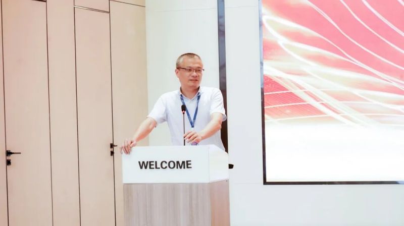 �������ʹ���-׷�󿵽�,����һ������