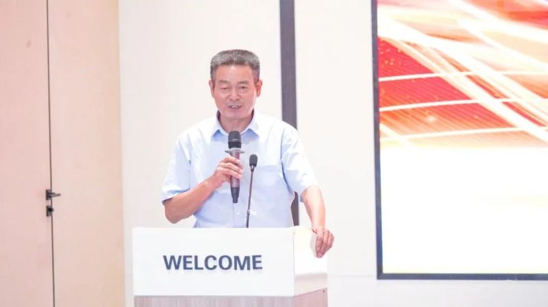 �������ʹ���-׷�󿵽�,����һ������