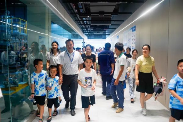 �������ʹ���-׷�󿵽�,����һ������