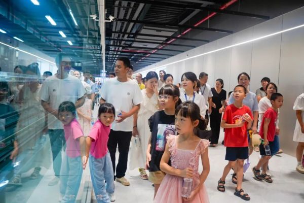 �������ʹ���-׷�󿵽�,����һ������