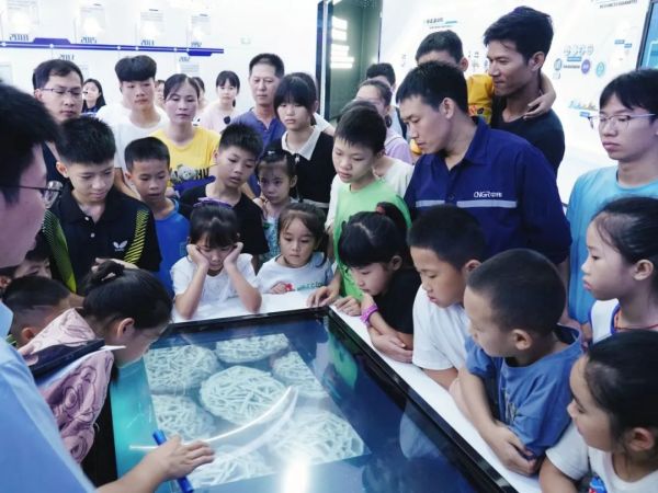 �������ʹ���-׷�󿵽�,����һ������