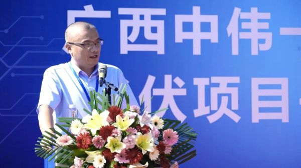 �������ʹ���-׷�󿵽�,����һ������