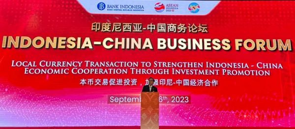 �������ʹ���-׷�󿵽�,����һ������