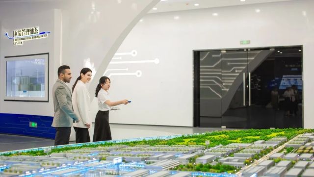 �������ʹ���-׷�󿵽�,����һ������