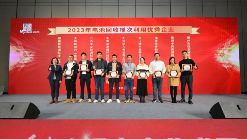 �������ʹ���-׷�󿵽�,����һ������