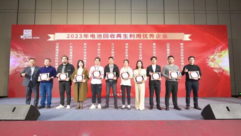 �������ʹ���-׷�󿵽�,����һ������