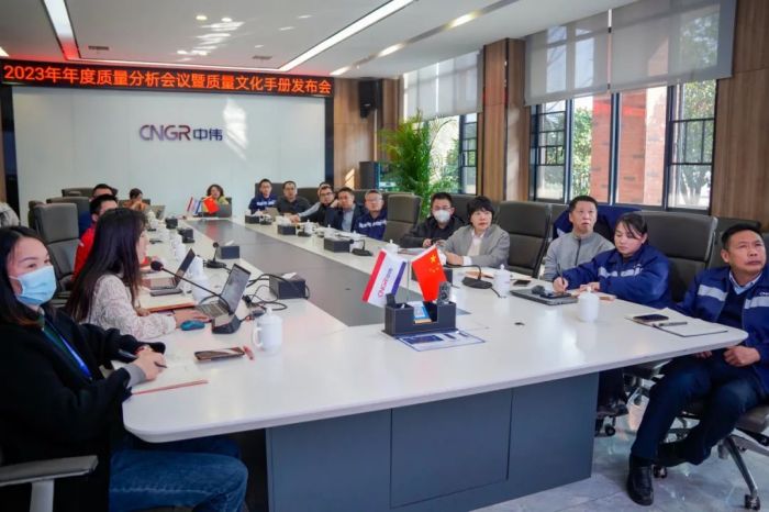 �������ʹ���-׷�󿵽�,����һ������