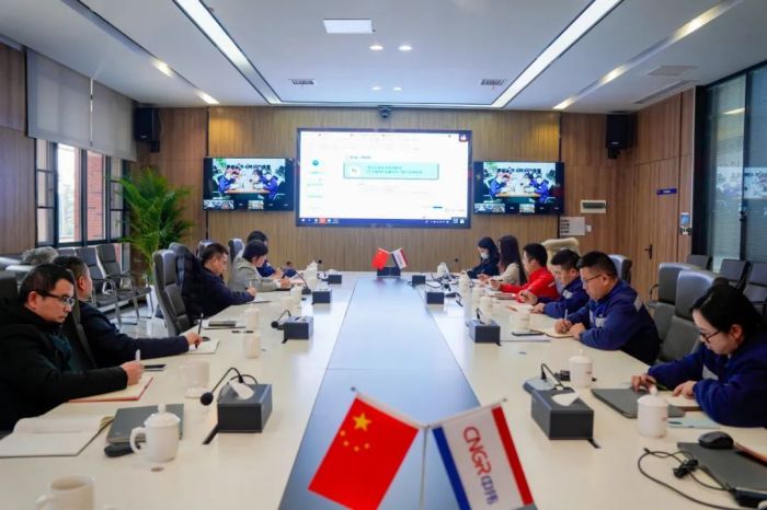 �������ʹ���-׷�󿵽�,����һ������