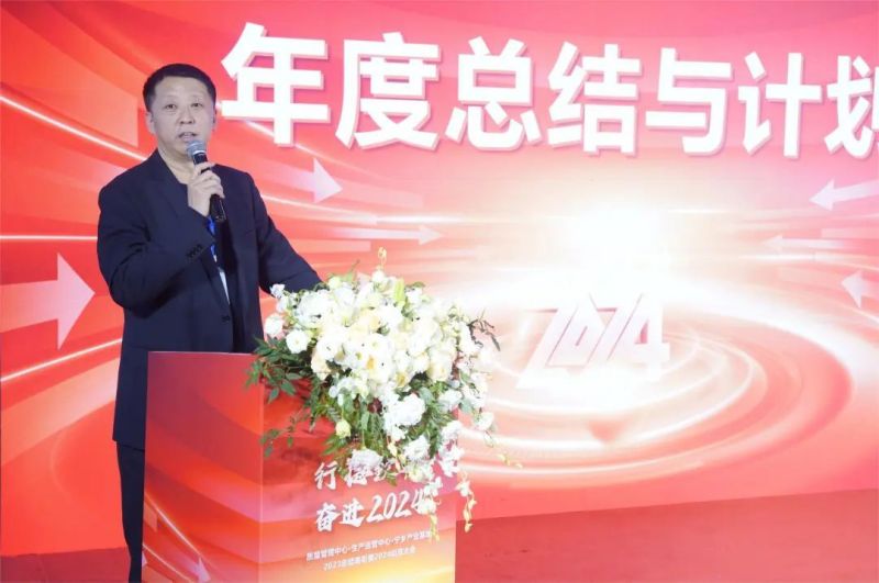 �������ʹ���-׷�󿵽�,����һ������