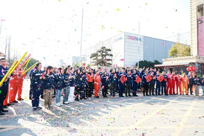 �������ʹ���-׷�󿵽�,����һ������