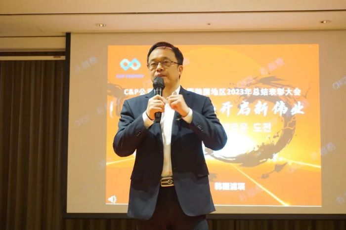 �������ʹ���-׷�󿵽�,����һ������