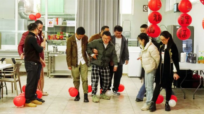 �������ʹ���-׷�󿵽�,����һ������