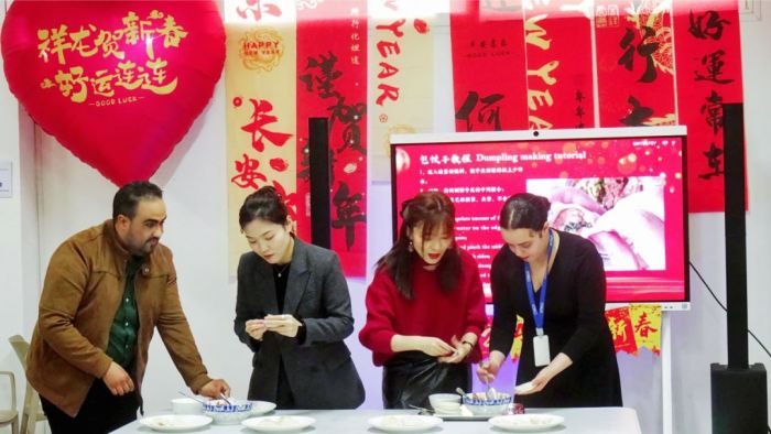 �������ʹ���-׷�󿵽�,����һ������