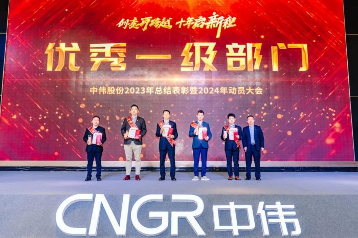 �������ʹ���-׷�󿵽�,����һ������