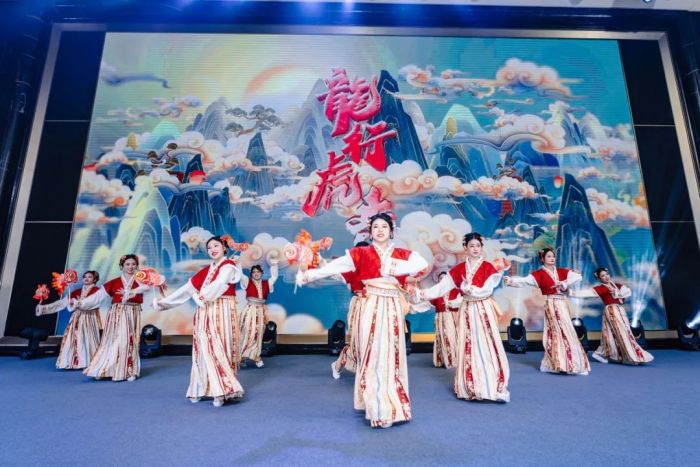 �������ʹ���-׷�󿵽�,����һ������