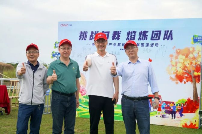 �������ʹ���-׷�󿵽�,����һ������