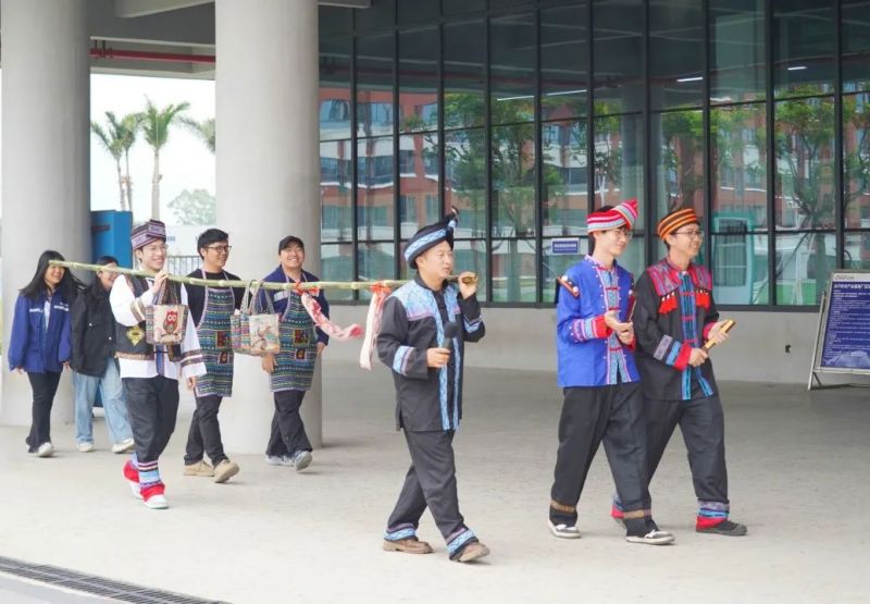 �������ʹ���-׷�󿵽�,����һ������