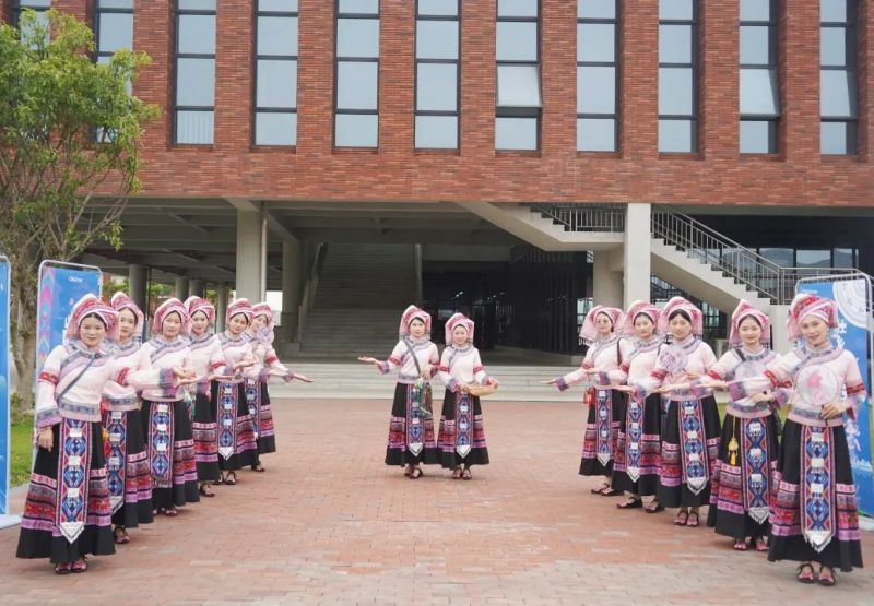 �������ʹ���-׷�󿵽�,����һ������