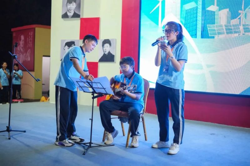 �������ʹ���-׷�󿵽�,����һ������