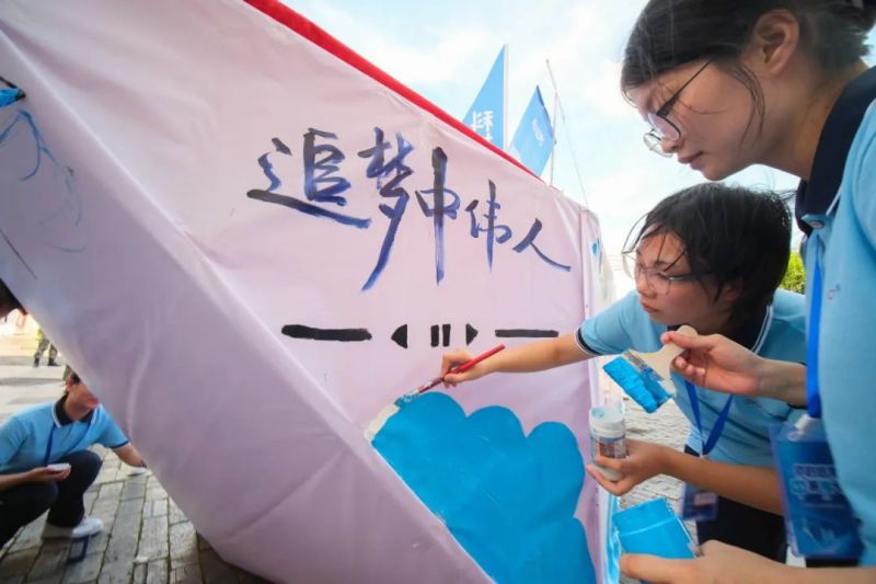 �������ʹ���-׷�󿵽�,����һ������