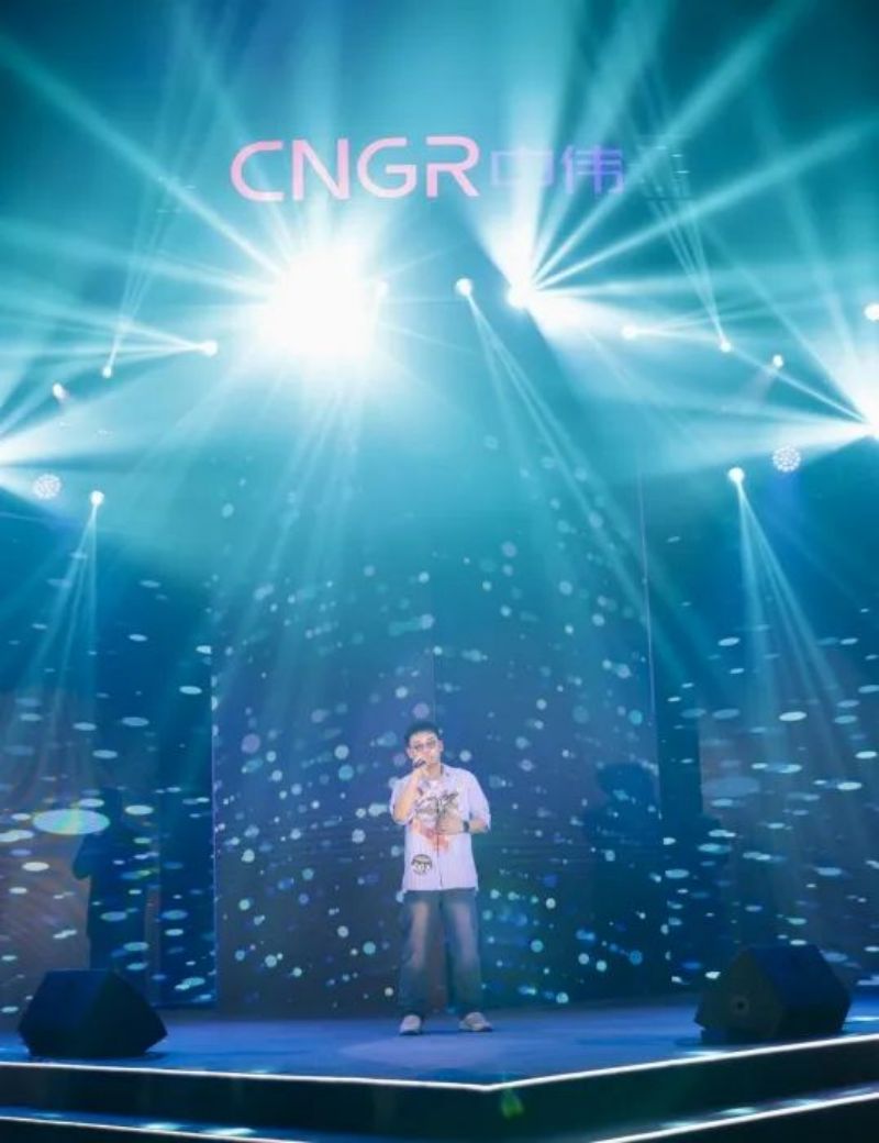 �������ʹ���-׷�󿵽�,����һ������