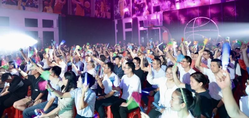 �������ʹ���-׷�󿵽�,����һ������