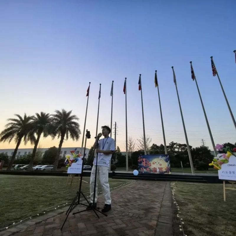 �������ʹ���-׷�󿵽�,����һ������